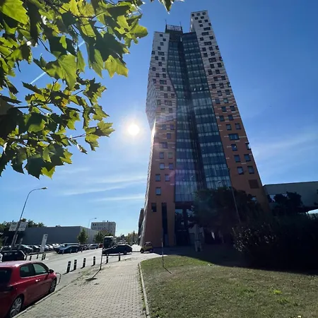 Az Tower *
