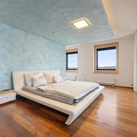 Apartment Az Tower