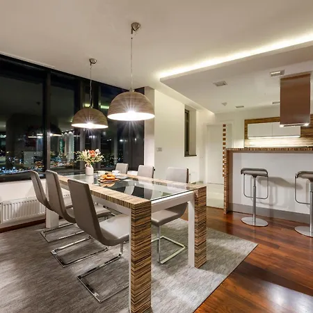 Az Tower Apartment Brno