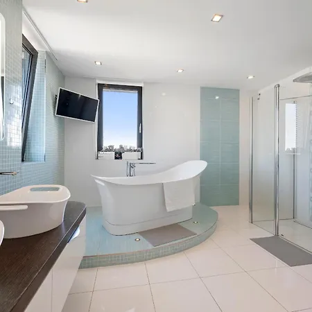 Apartment Az Tower Brno