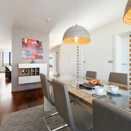 Az Tower Apartment Brno
