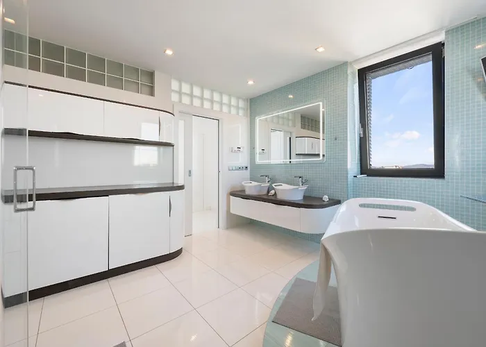Az Tower Apartman *
